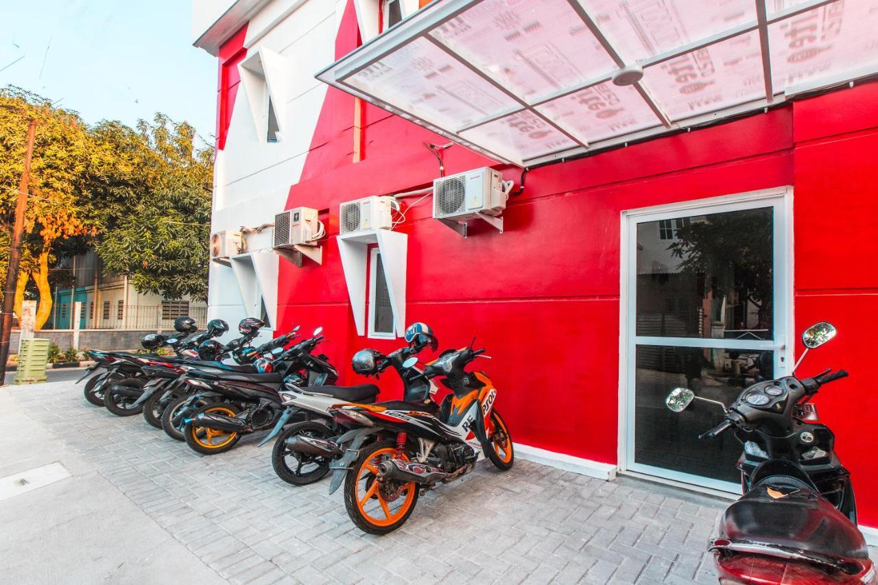 Oyo 907 Wisma Cakung Jakarta Exterior photo